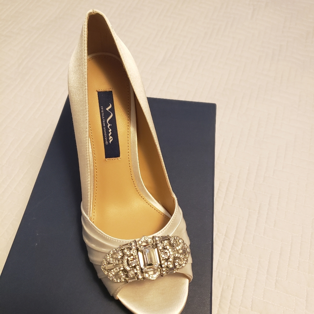 NEVER WORN Nina Swarski Crystal Satin Shoes